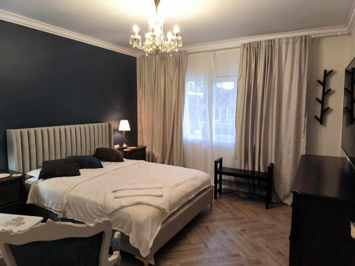 Luxury Airport Retreat Daire Kaloşvar Dış mekan fotoğraf